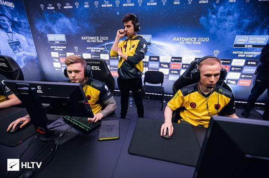 守望先锋与永劫无间联动活动开启 D.Va与沈妙激烈对决